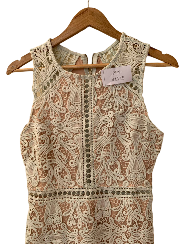 PLN-41115 ( Brand: LULUS )