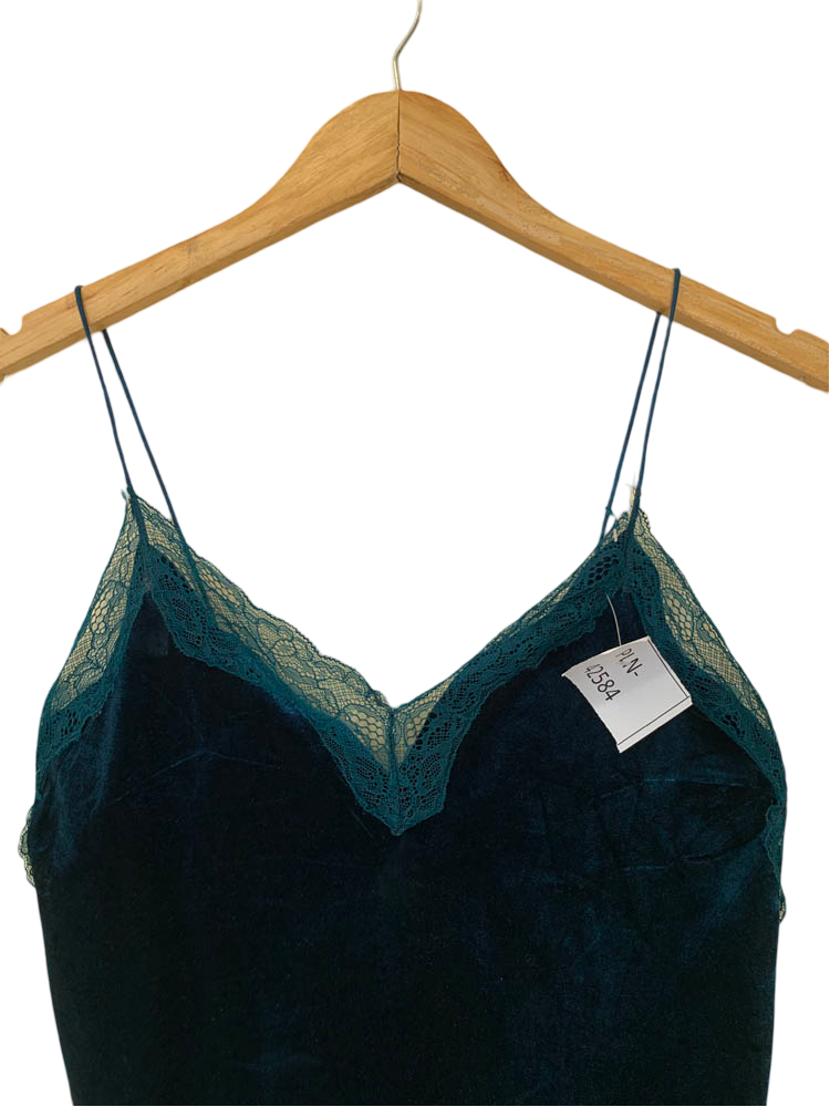PLN-42584 ( Brand: BERSHKA )